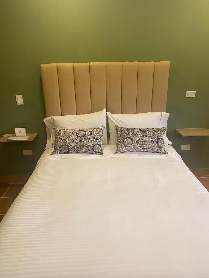 Hotel Bambu Guatape Exterior photo