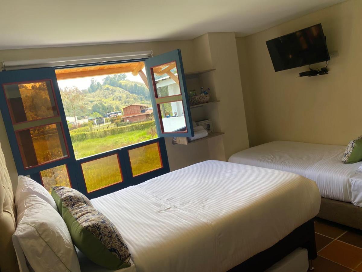 Hotel Bambu Guatape Exterior photo