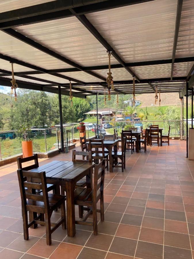 Hotel Bambu Guatape Exterior photo